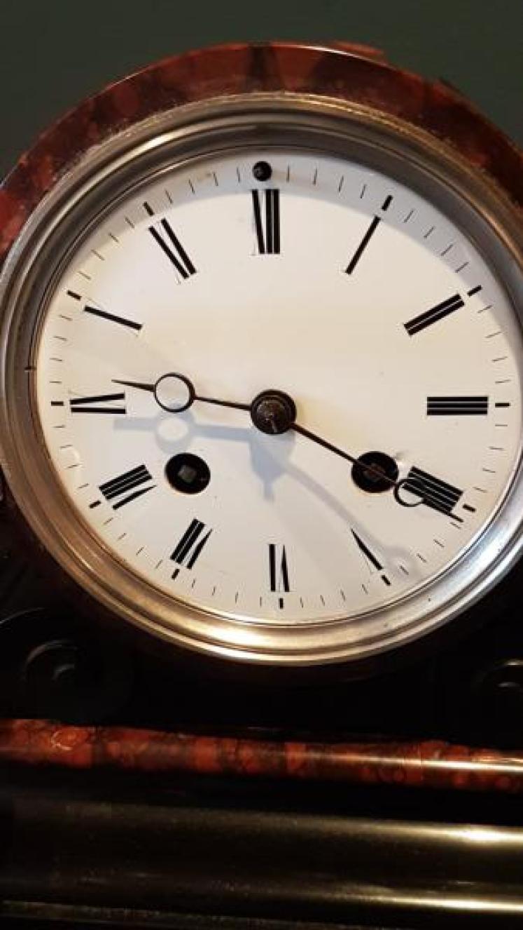 Victorian Slate and Marble Mantel Clock - Image 3