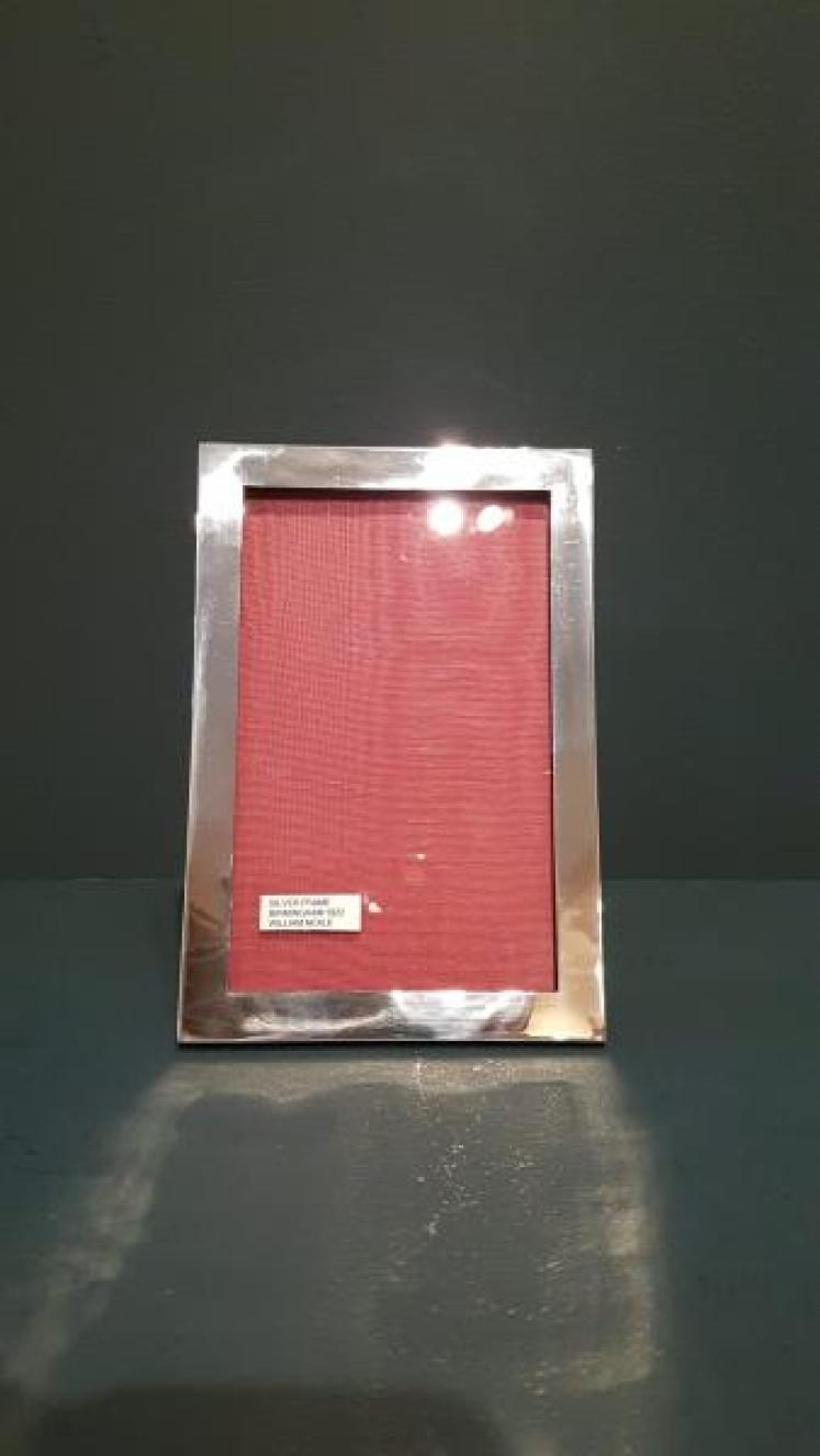 George V Silver Photo Frame - Image 1