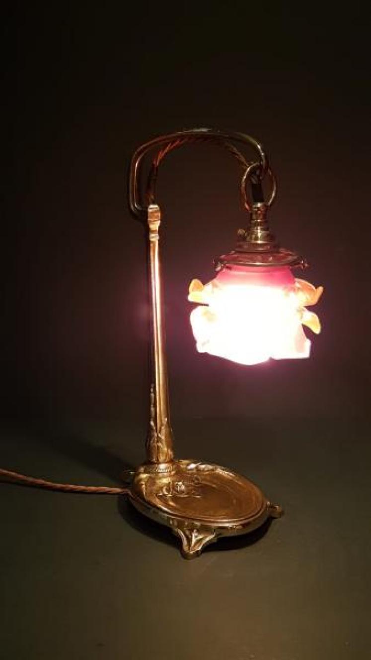 Superb Edwardian Brass Table Lamp and Shade - Image 2