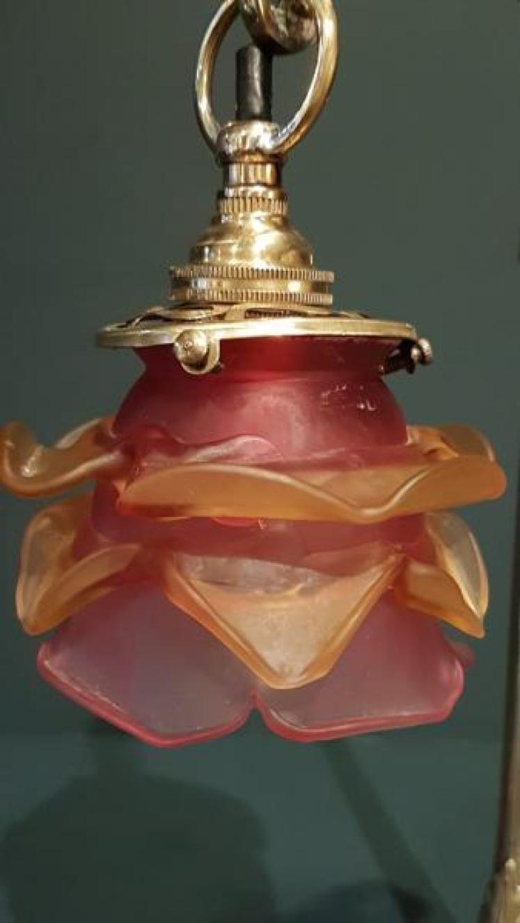 Superb Edwardian Brass Table Lamp and Shade - Image 3