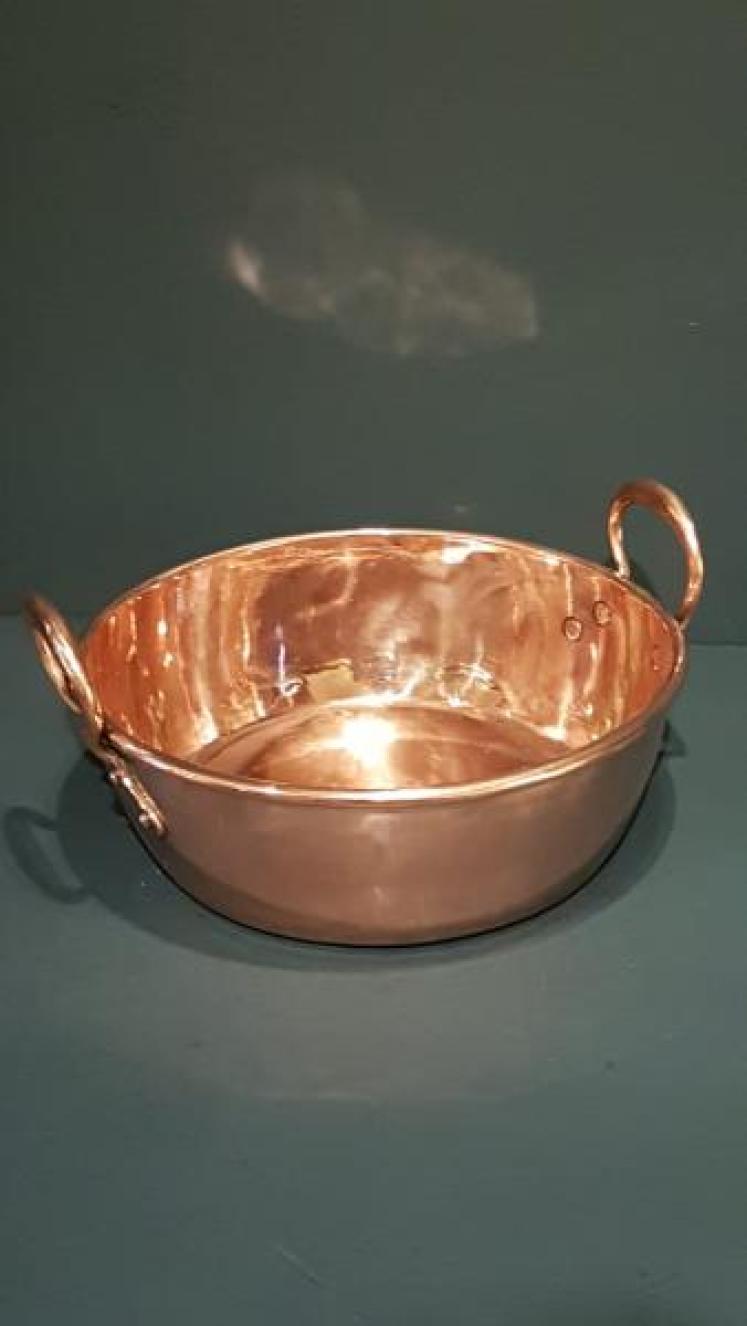 Early Victorian Copper Cream Pan - Image 1