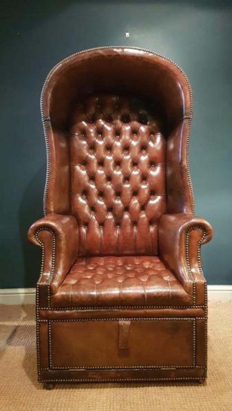 Outstanding Edwardian Leather Porters Chair - Image 2