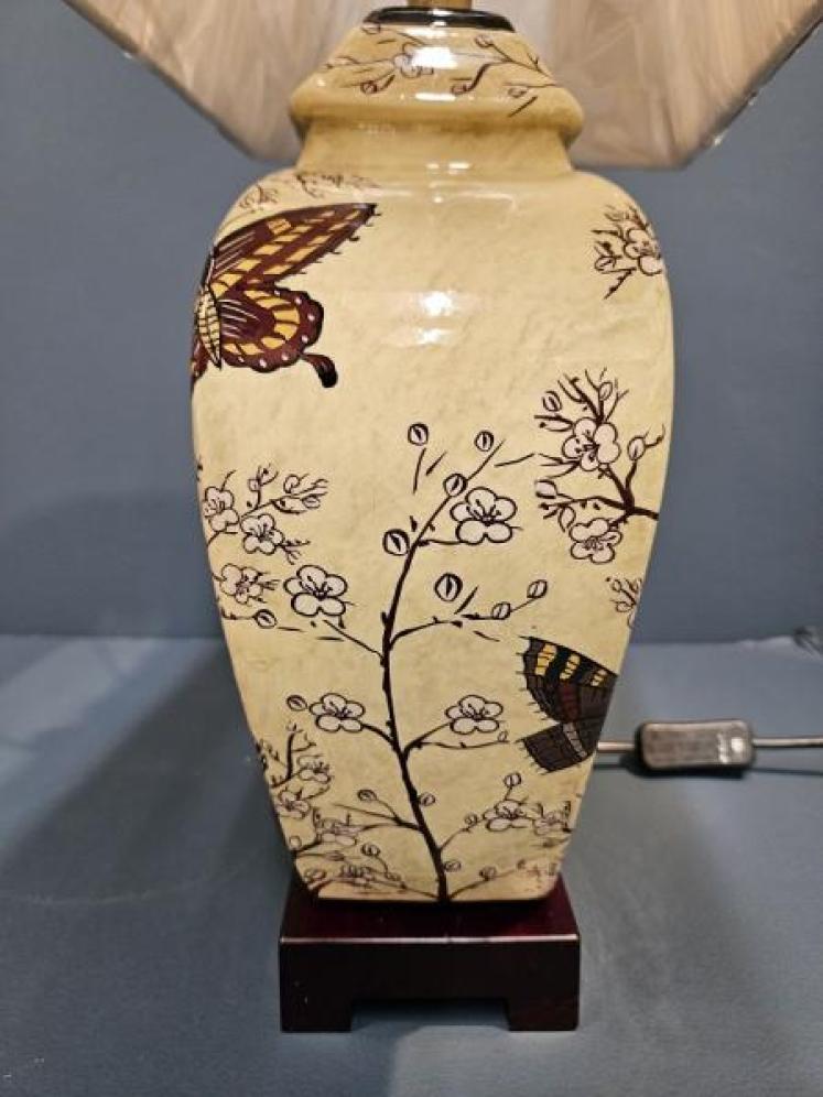 Porcelain Lamp with Butterfly and Blossom Design and Shade - Image 6