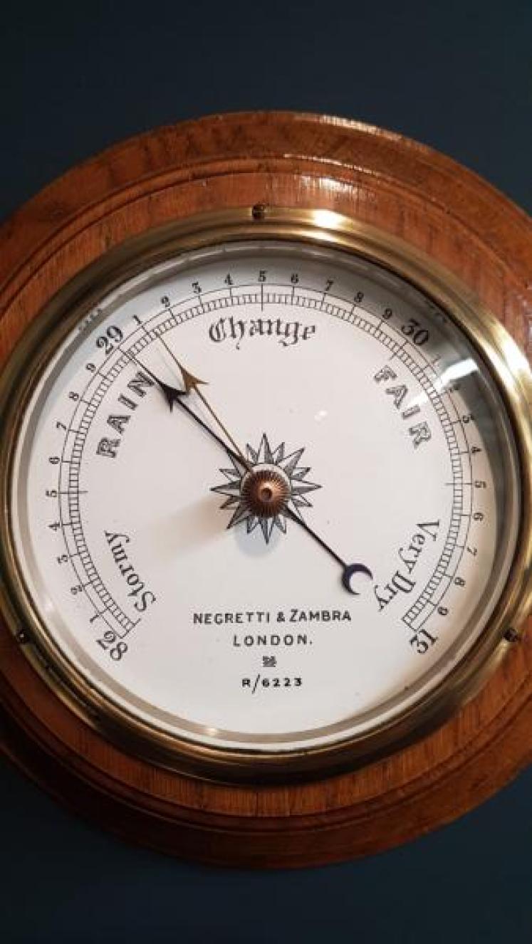 Victorian Golden Oak Cased Negretti and Zambra Barometer - Image 3