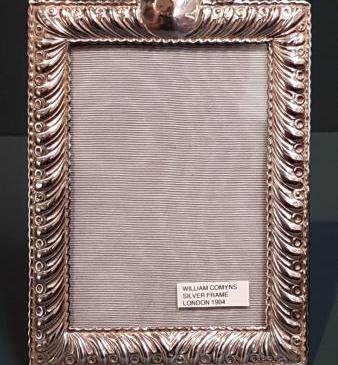 Fine Quality Edwardian Silver Photo Frame by William Comyns