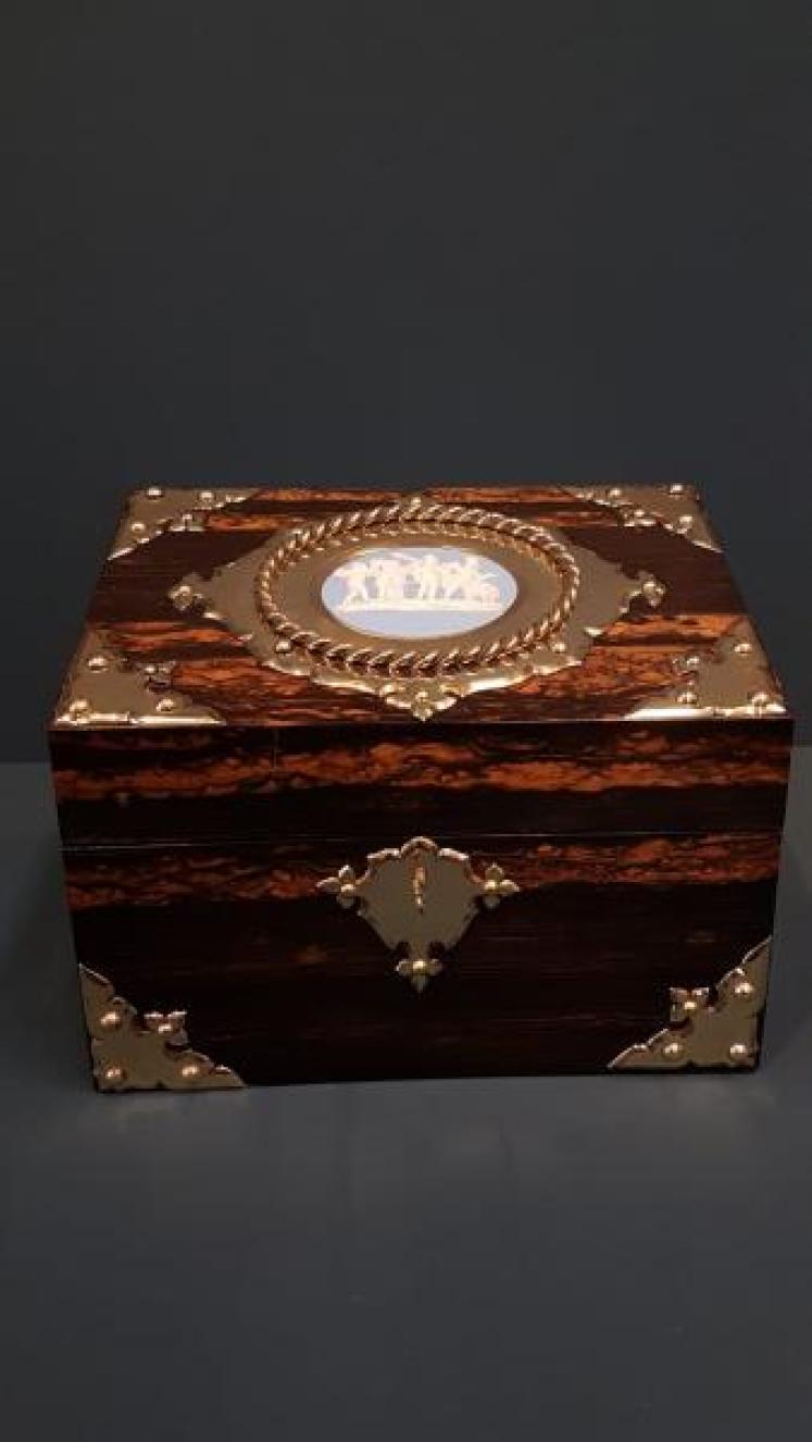 Superb Colomandel Stationary Box With Wedgwood Panel  - Image 1