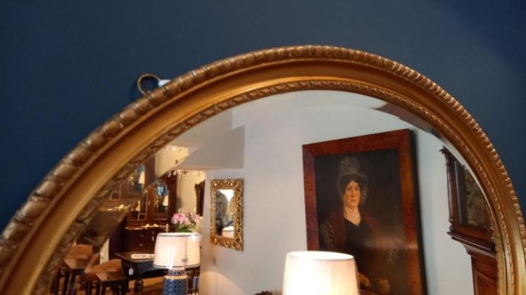 Victorian Timber & Plaster Gilt Oval Wall Mirror - Image 3