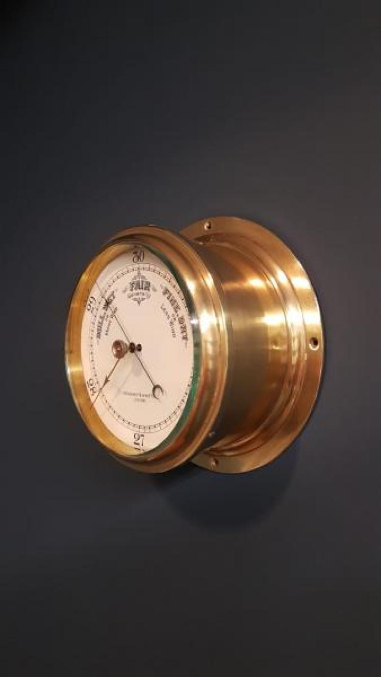 Edwardian London Made Ships Bulkhead Barometer - Image 4