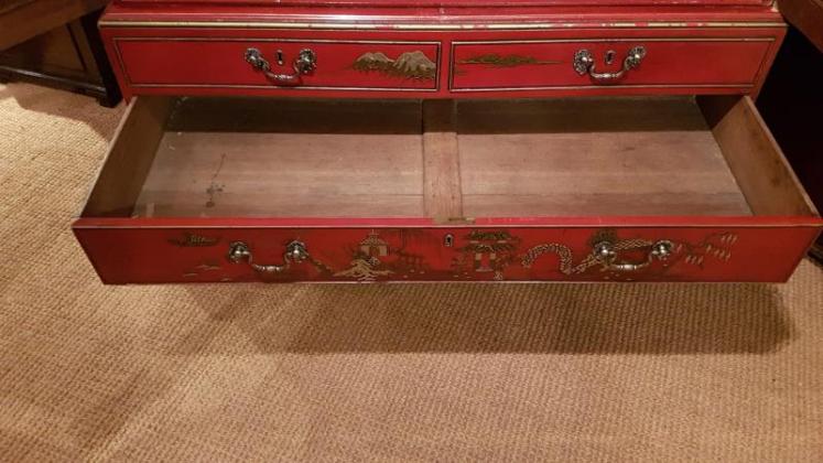 George III Chinoiserie Decorated Press Robe - Image 4