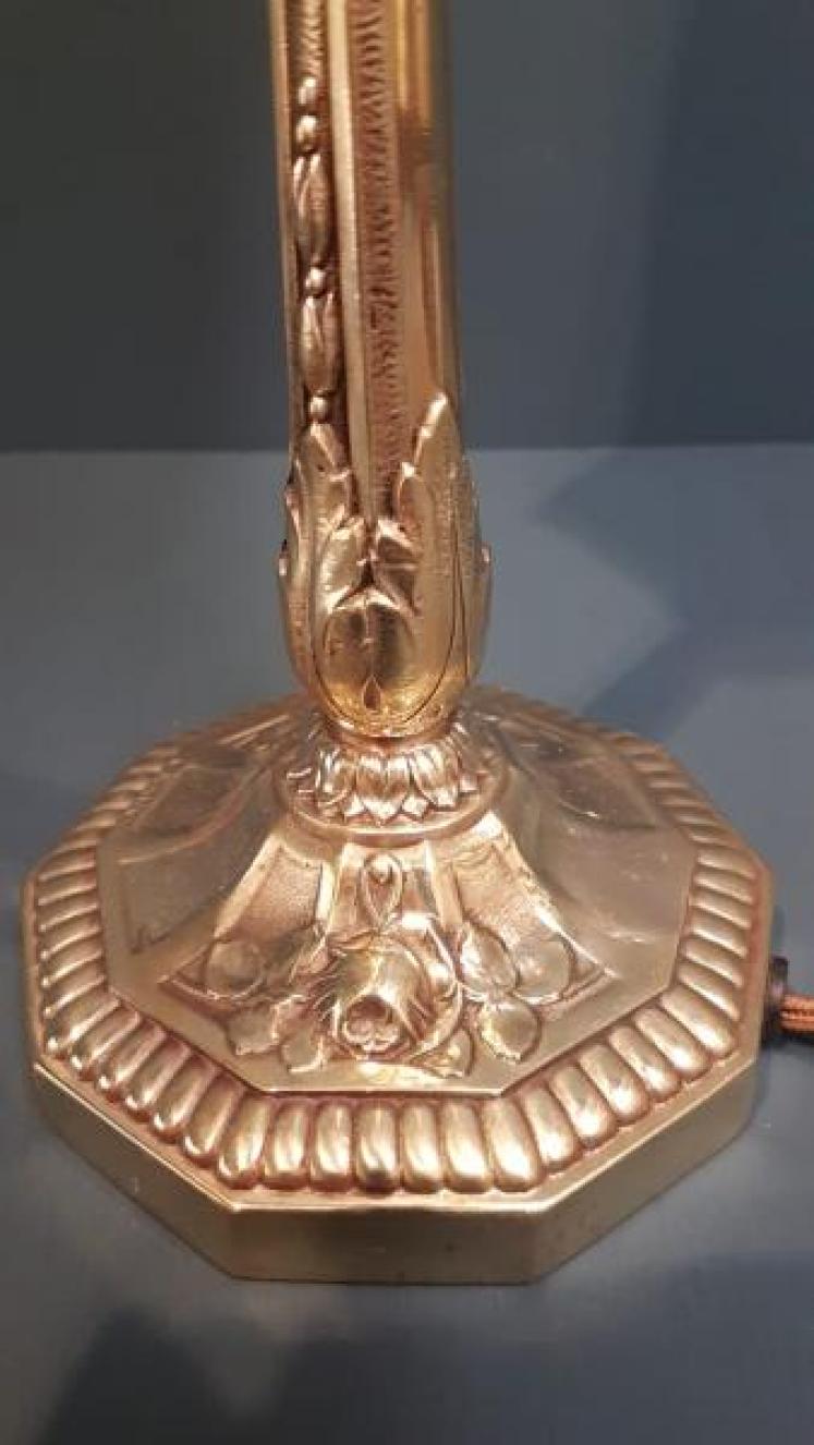 Edwardian Brass Table Lamp and Glass Shade - Image 5