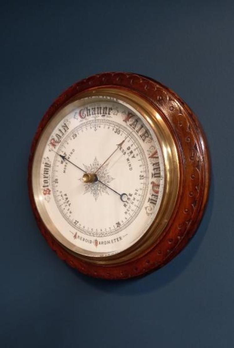 Mid Victorian 10" Porcelain Dial Aneroid Barometer - Image 4