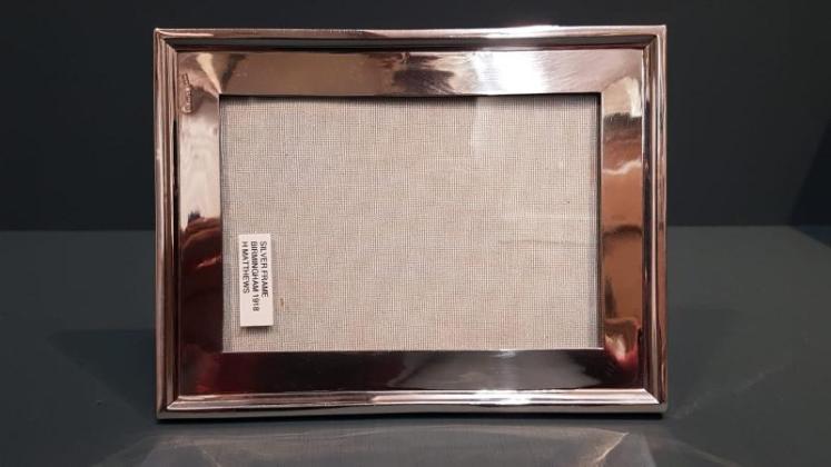George V Silver Photo Frame - Image 5