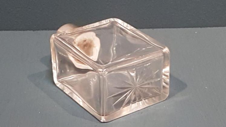 Engine Turned Pink Enamel and Silver Scent Bottle - Image 4
