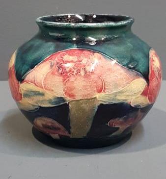 Superb Moorcroft Claremont Vase
