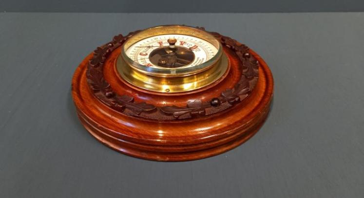 Victorian Walnut Acorn & Oak Leaf Manchester Barometer - Image 6