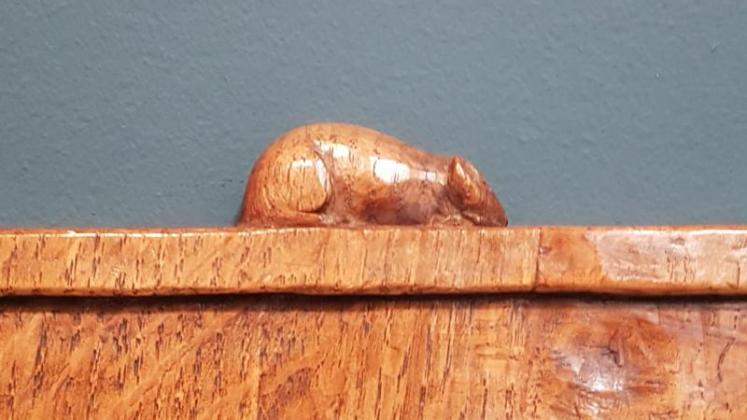 Superb 1940's Mouseman Oak Tray - Image 6