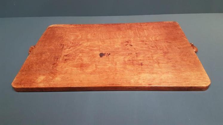 Superb 1940's Mouseman Oak Tray - Image 7