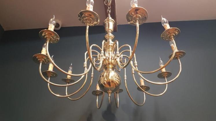 Edwardian 12 Arm Brass Chandelier - Image 5