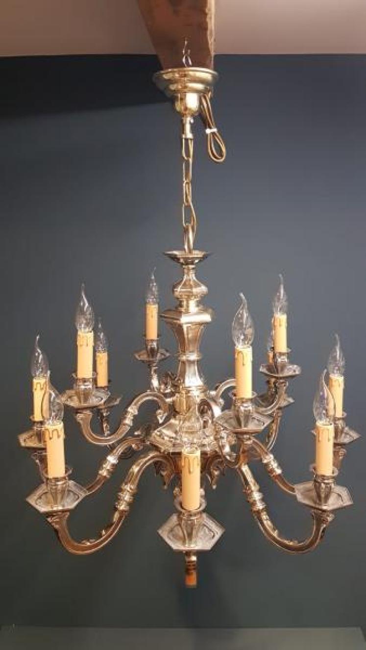 Superb Edwardian Cast Brass 12 Arm Chandelier - Image 3