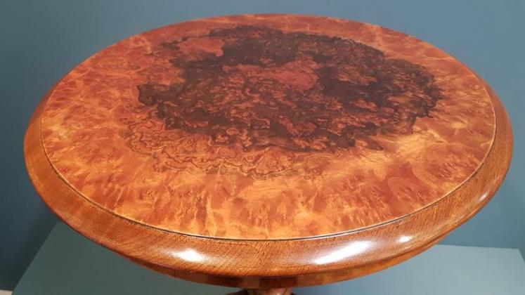 Victorian Burr Walnut Lamp Table - Image 3