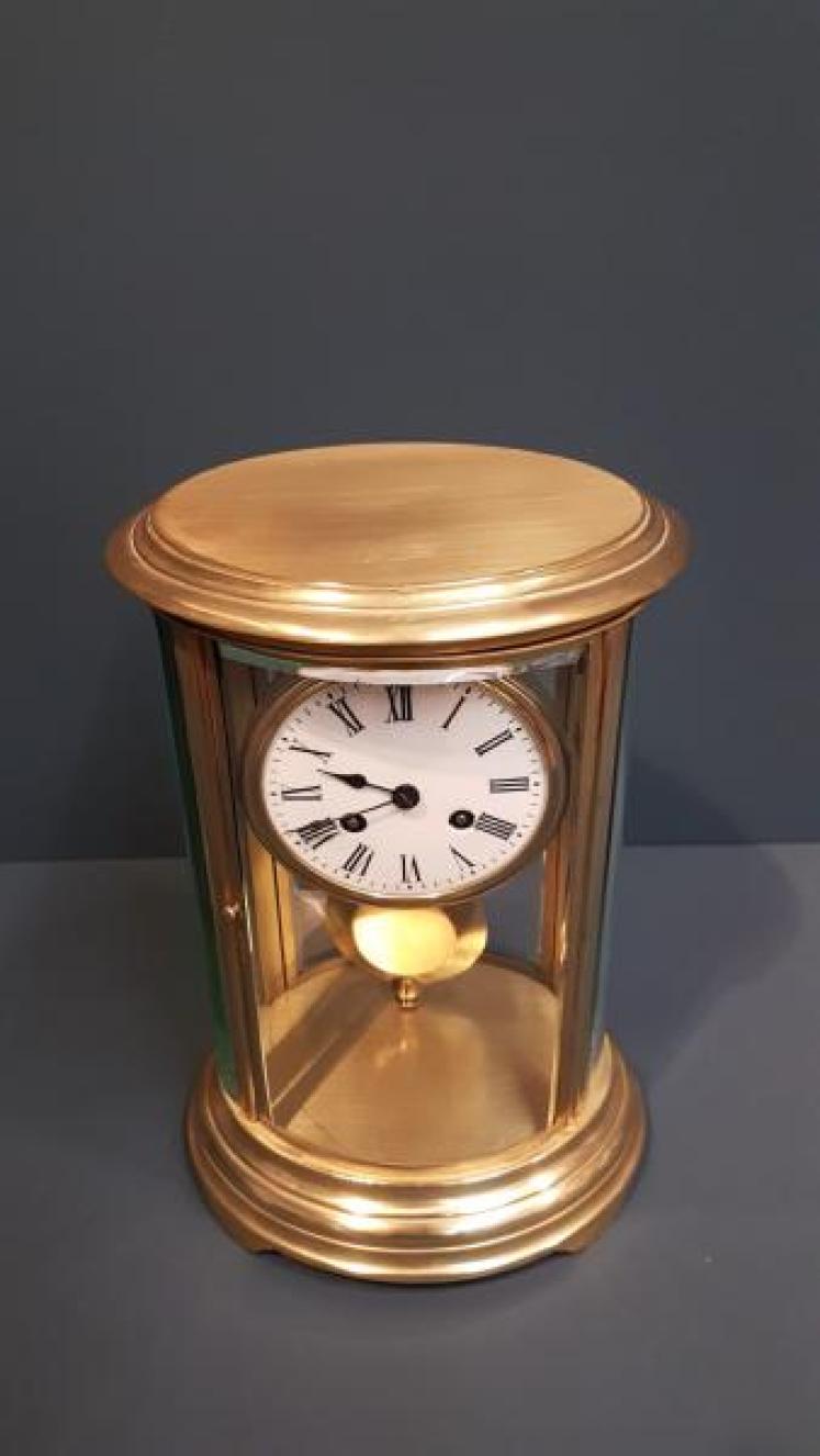 Victorian Oval Four Glass Clock - Image 3