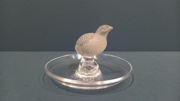 Lalique Opalescent Sitting Grouse Ring Tray - Image 2