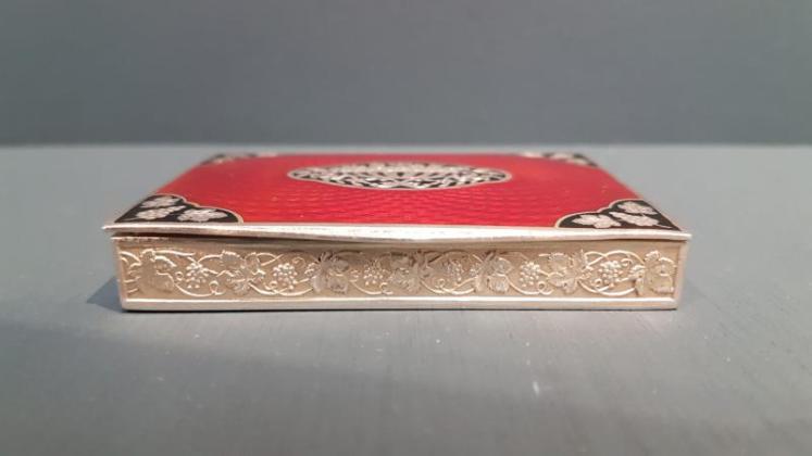 Outstanding Engine Turned Enamel Card Case - Image 2