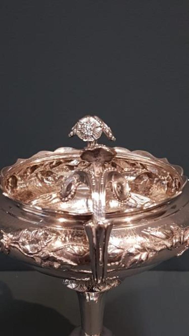 Superb Edwardian Period Cast Silver Centre Piece - Image 2