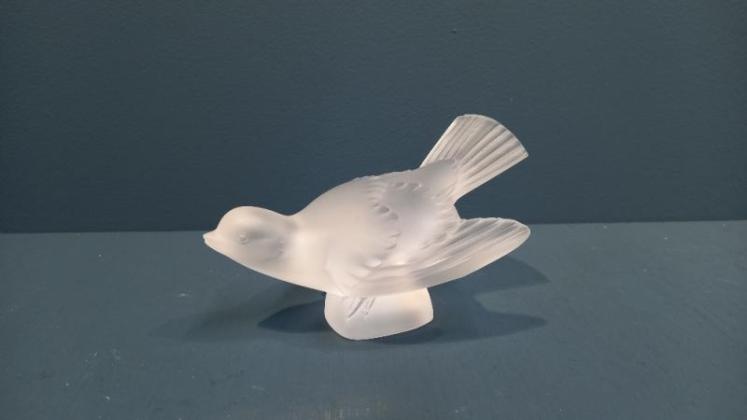 Lalique Opalescent Bird in Flight - Image 1