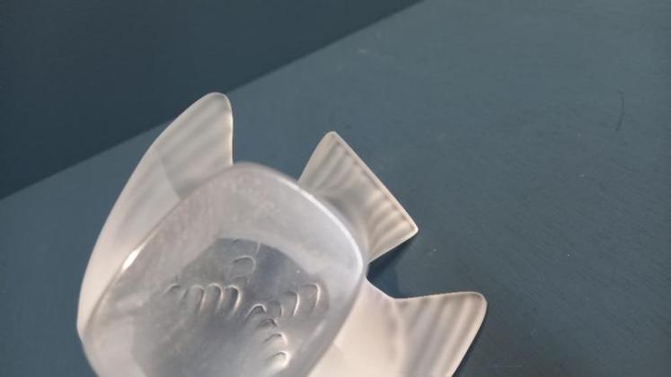 Lalique Opalescent Bird in Flight - Image 6