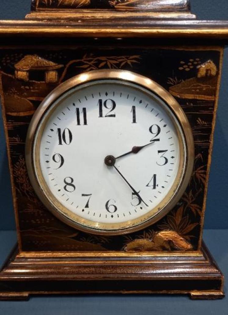 Edwardian Black Chinoiserie Mantel Clock  - Image 3