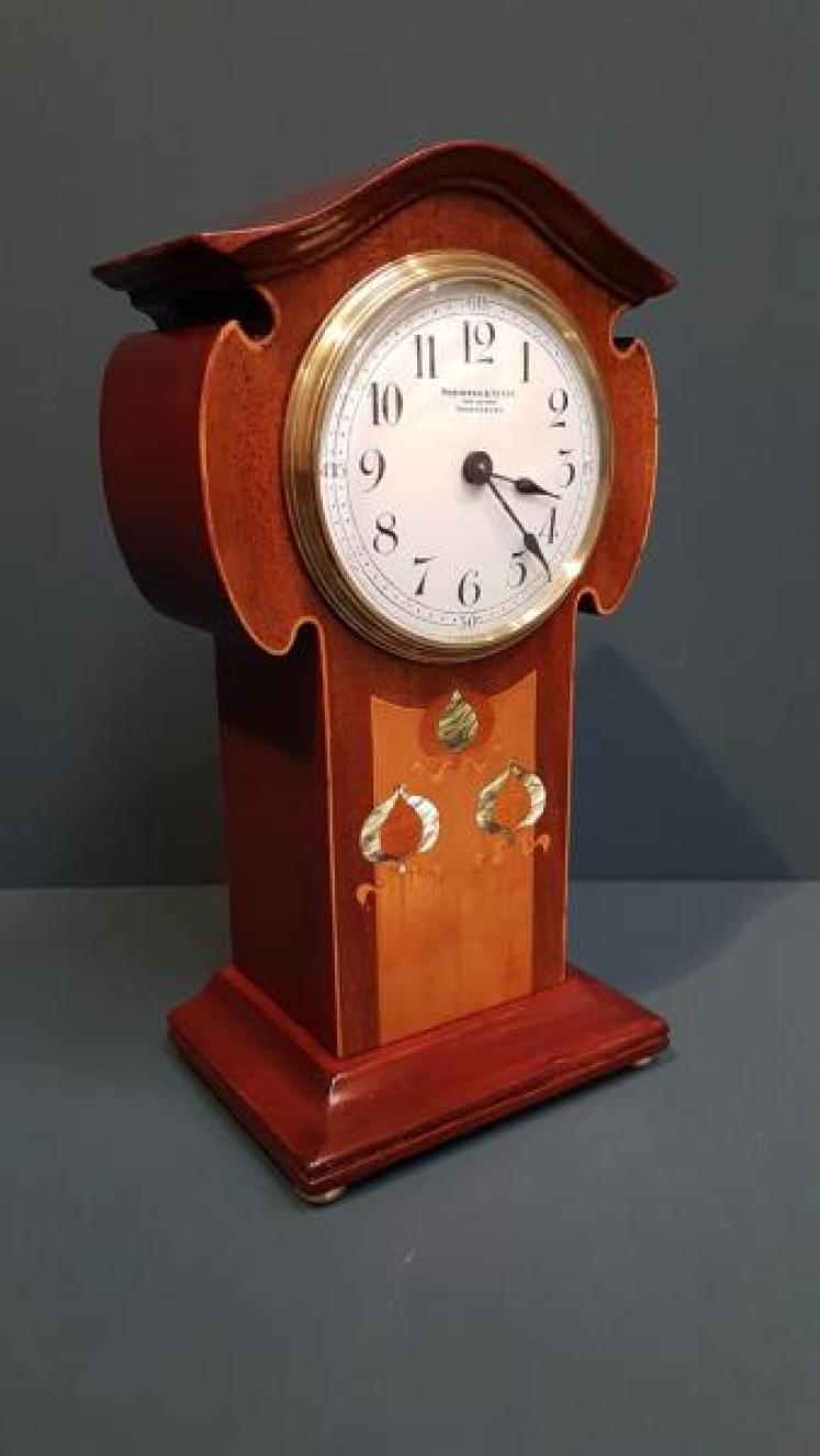 Fine Quality Art Nouveau Inlaid Mantel Clock - Image 3