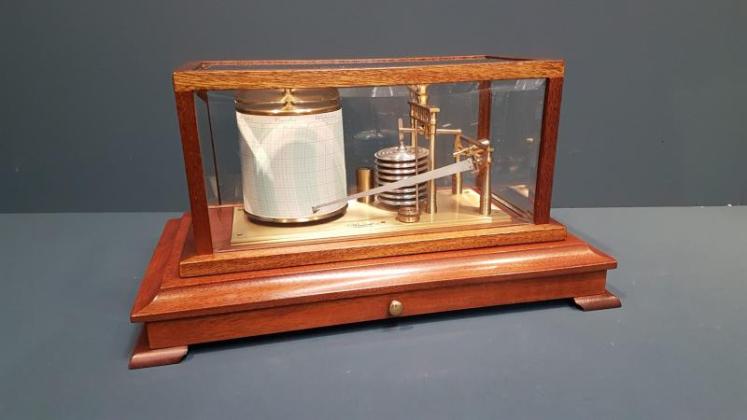 Mahogany Cased Barograph - Image 1