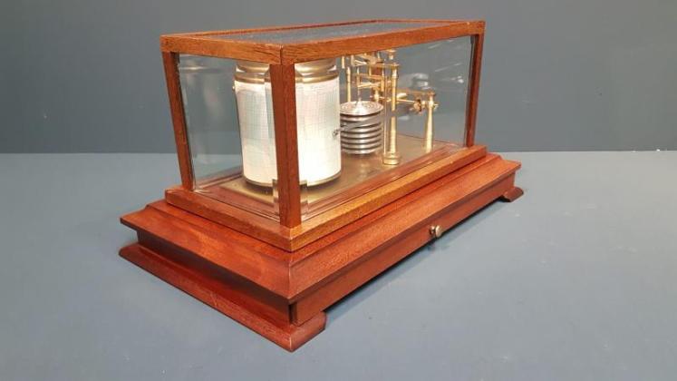 Mahogany Cased Barograph - Image 3