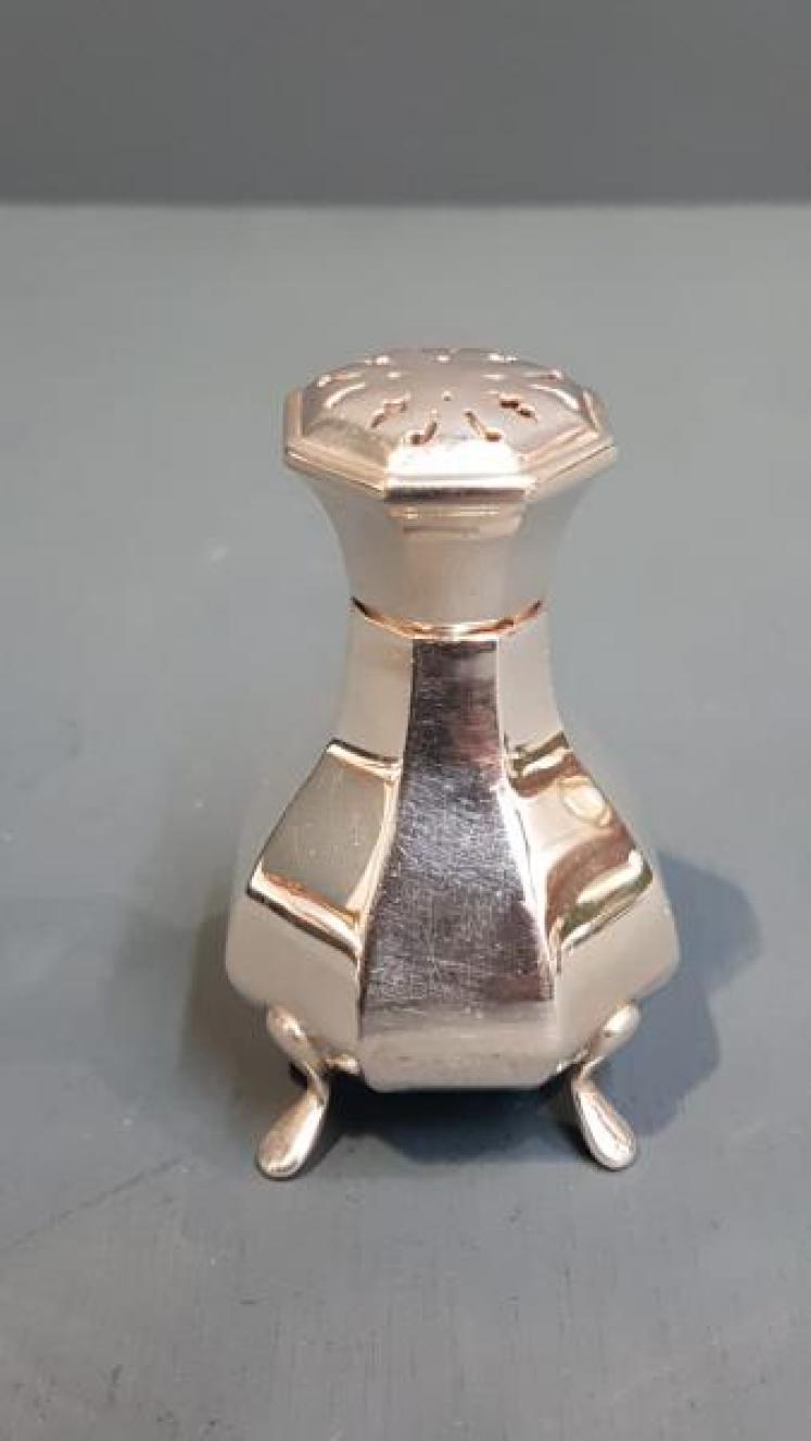 George V Silver Three Piece Cruet - Image 3