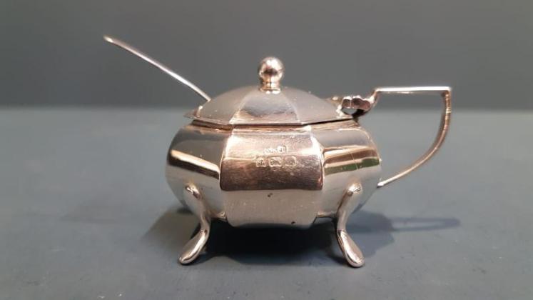 George V Silver Three Piece Cruet - Image 5