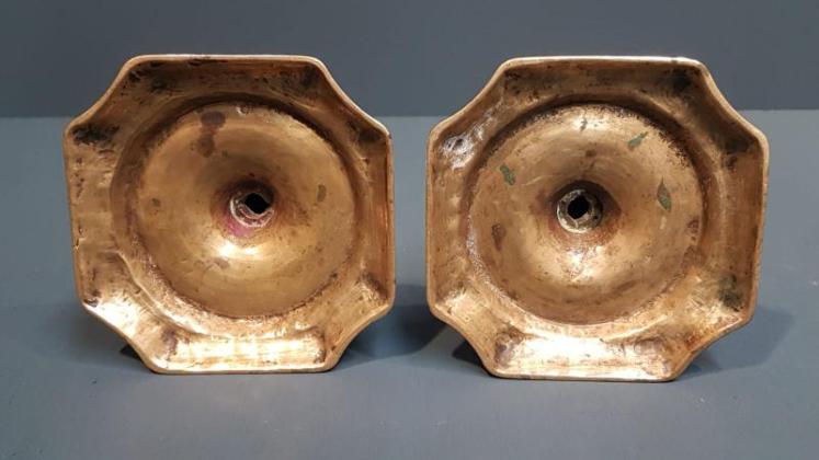 Pair of George III Seamed Brass Candlesticks - Image 2