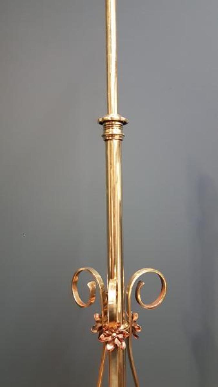 Matching Pair of Victorian Brass Lamp Standards - Image 3
