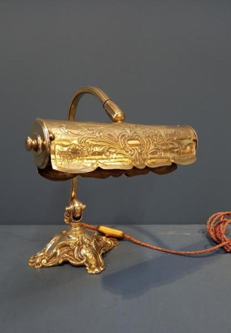 Victorian Cast Brass Adjustable Desk Lamp - Image 4