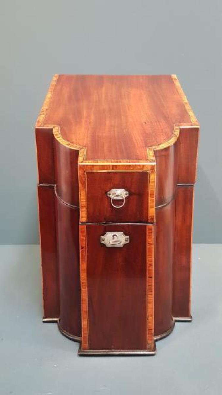George III Mahogany Knife Box - Image 1