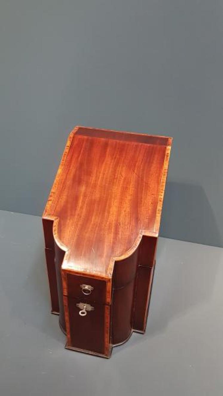 George III Mahogany Knife Box - Image 2