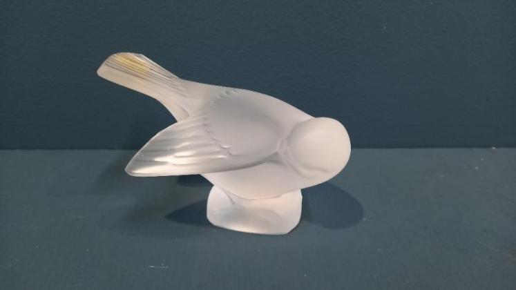 Lalique Opalescent Preening Bird - Image 1