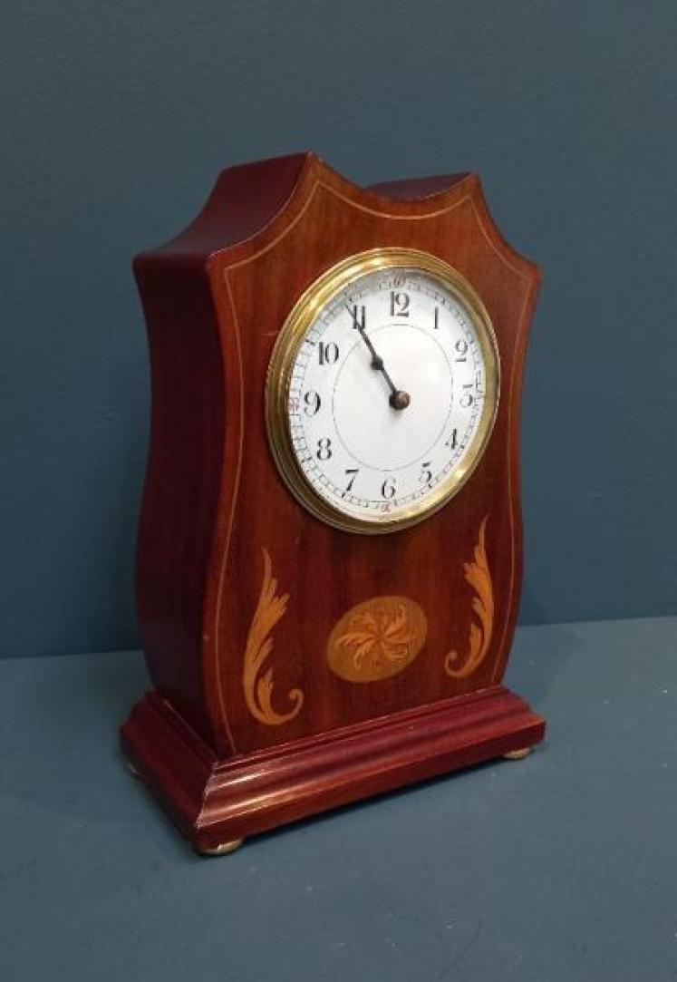 Edwardian Scalloped Top Inlaid Mantel Clock - Image 7