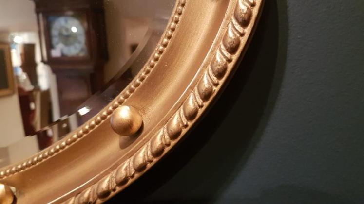 Victorian Oval Gilt Mirror - Image 5