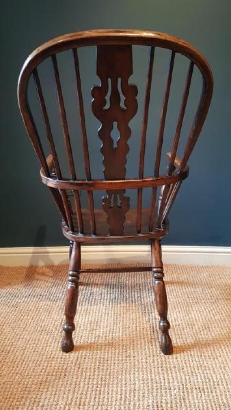 Early Victorian Ash & Elm High Back Windsor Armchair - Image 2