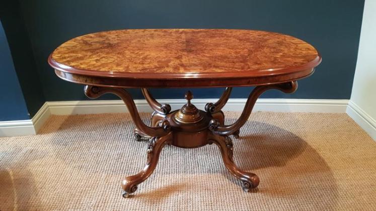Wonderful Quality Victorian Burr Walnut Centre Table - Image 1