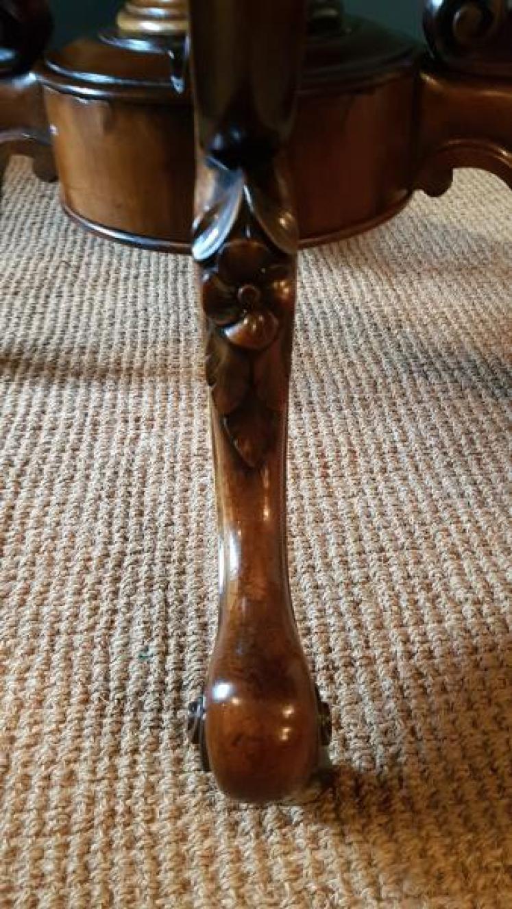 Wonderful Quality Victorian Burr Walnut Centre Table - Image 3
