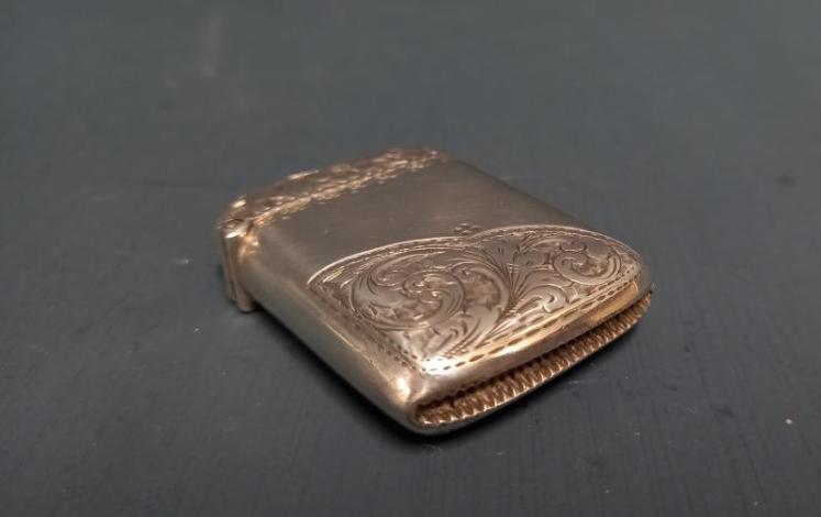 Victorian Engraved Silver Vesta Case - Image 2