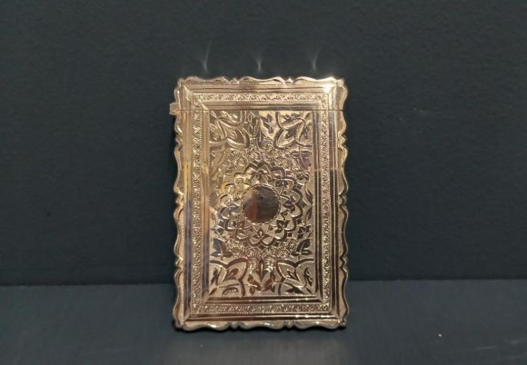Victorian Engraved Silver Card Case - Image 1