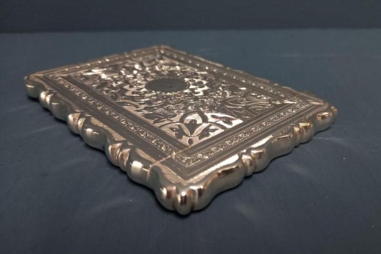 Victorian Engraved Silver Card Case - Image 2